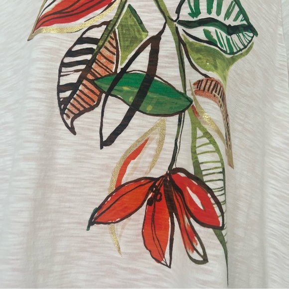 Chico’s White Short Sleeve Tee Shirt w/Leaf Print - Picture 4 of 8